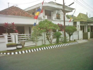 Rumah 2 Lantai Luas 277 di Kalpataru Sukarno Hatta Malang