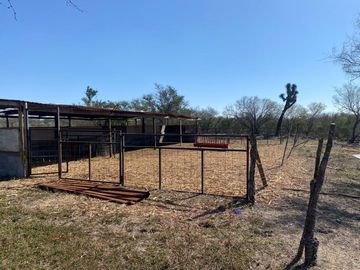 RANCHO EN VENTA  CON CABALLERIZAS LOS RAMONES NL