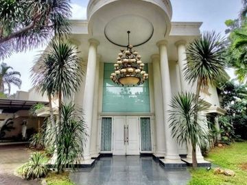DIJUAL RUMAH MEGAH dan ELITE, at Jl SEKOLAH KENCANA, PONDOK INDAH