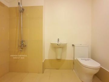1BR Prime Condo in Commonwealth