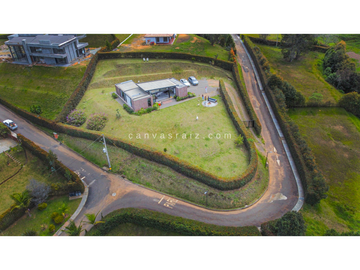 Casa Campestre en Condominio Sector San José