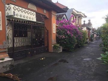 dijual rumah kost dekat renon denpasar bali