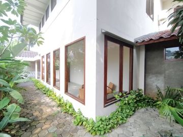 Disewakan Single House di Kebayoran Lama & Unfurnished By Sava Jakarta Properti HSE-A0570