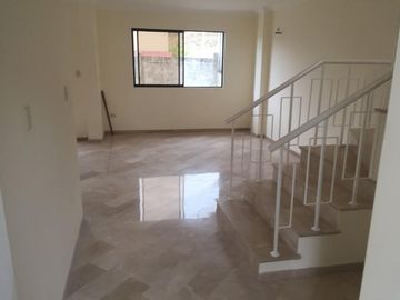 Casa - Vía a la Costa