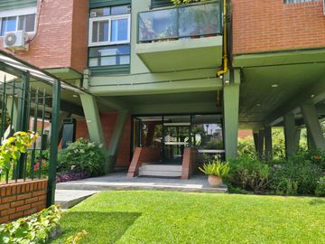 Departamento 4 ambientes c/cochera y baulera - Belgrano Chico