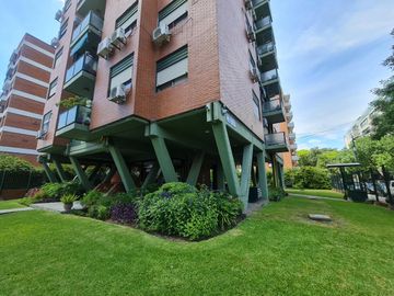Departamento 4 ambientes c/cochera y baulera - Belgrano Chico