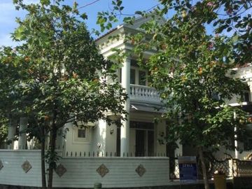 Jual atau Sewa Rumah Mewah Wisata Bukit Mas Alexandria