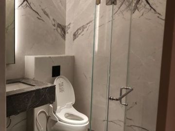 Disewakan Ruang Kantor di World Capital Tower Area Mega Kuningan Jakarta Selatan
