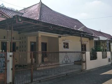 Dijual Rumah Dalam Perum Di Ngaglik
