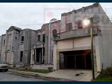 Residencia en Venta Col. Las Fuentes, Reynosa, Tamp.