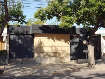 CALLE ITALIA, Bº TRAPICHE