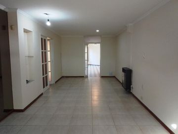 CALLE ITALIA, Bº TRAPICHE