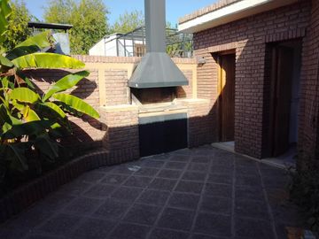 CALLE ITALIA, Bº TRAPICHE