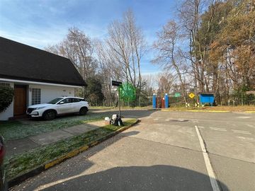 Casa en venta de 4 dorm. 3 baños en Osorno