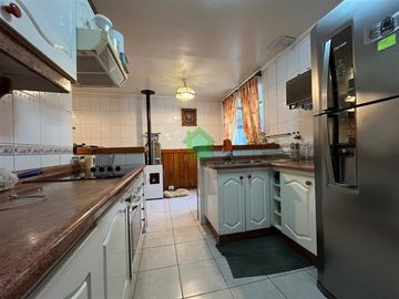 Casa en venta de 4 dorm. 3 baños en Osorno