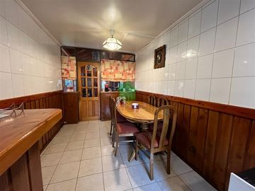 Casa en venta de 4 dorm. 3 baños en Osorno