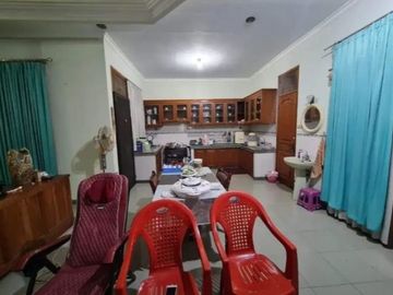 Dijual Rumah Strategis 2 Lantai di Jl. Nginden Intan Barat, Surabaya