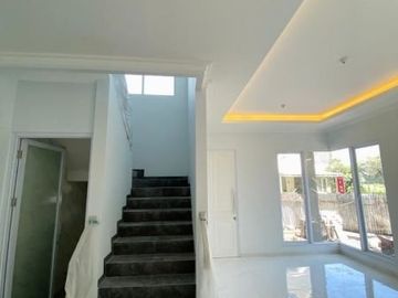 DIJUAL Rumah 2 Lantai Baru Gress, Modern Minimalis, Luas dan Siap Huni *MH