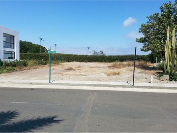 Terreno de venta en Montecristi zona  Sur