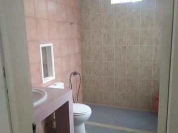 Rumah Lama Mainroad Arcamanik Strategis Untuk Usaha Arcamanik Bandung