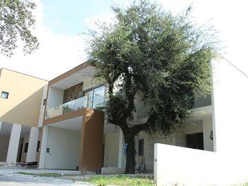 Casa en Venta en La Joya Privada Magnolia