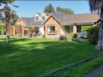 Preciosa casa en parcela de 4d/4b + Quincho en Carampangue