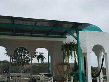 SE VENDE HOTEL DE PRIMERA EN MANGLARALTO - MONTAÑITA (DE OPORTUNIDAD)