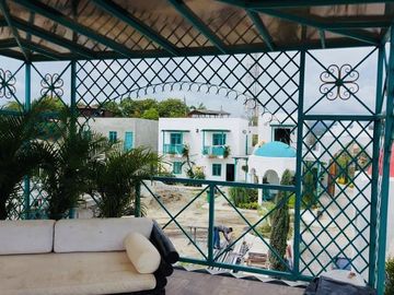 SE VENDE HOTEL DE PRIMERA EN MANGLARALTO - MONTAÑITA (DE OPORTUNIDAD)