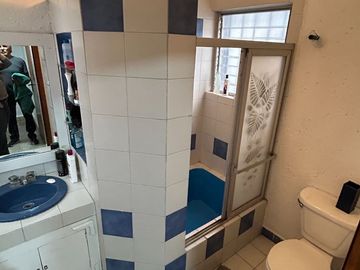 CASA EN VENTA EN MILITAR MARTE, IZTACALCO.