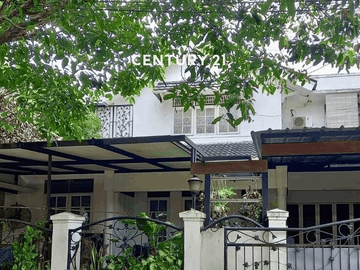 Dijual Rumah Lokasi Strategis  Siap Huni Di Sektor 9 Bintaro