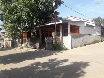 Rumah di daerah ngamprah di Bandung Barat | ABDOELAZIS