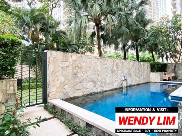 DIJUAL TOWNHOUSE THE PAKUBUWONO RESIDENCES dgn PRIVATE POOL