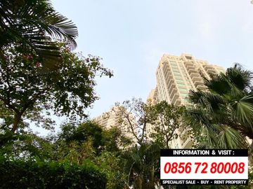 DIJUAL TOWNHOUSE THE PAKUBUWONO RESIDENCES dgn PRIVATE POOL