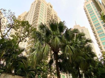 DIJUAL TOWNHOUSE THE PAKUBUWONO RESIDENCES dgn PRIVATE POOL
