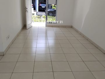 Rumah Siap Huni Di Graha Raya GB 18261