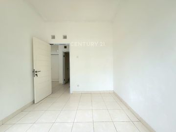 Rumah Siap Huni Di Graha Raya GB 18261