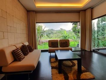 Disewakan vila lux private pool dago hanya 5 juta/ malam