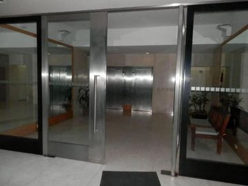VENTA DE ESPECTACULAR MONOAMBIENTE AL FRENTE CON BALCON EN BELGRANO Blanco Encalada 3400
