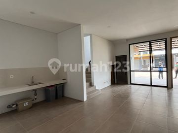Dijual Rumah Hoek Siap Huni Terravia Adora Luxe Gading Serpong