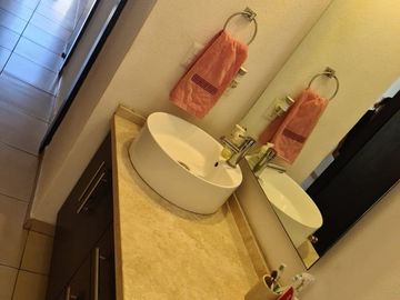 Hermosa Casa en Punta Esmeralda, Planta Baja, 3 Recamaras, Alberca..
