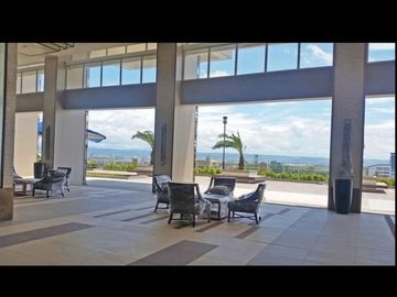 RFO by DMCI resort condo near BGC