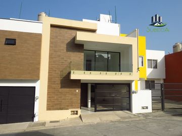 Casa en Venta en Fraccionamiento Privado Xalapa