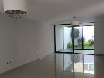 CASA EN VENTA EN LA PALOMA AL NORTE