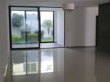 CASA EN VENTA EN LA PALOMA AL NORTE