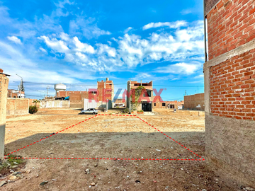 Venta De Terreno En Urb 7 De Agosto