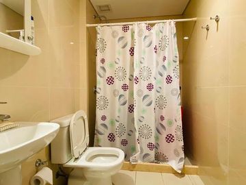Primer linea playa Mansa 3 dormitorios y servicio mas de 400 mt2 con terrazas - Departamento - Punta del Este