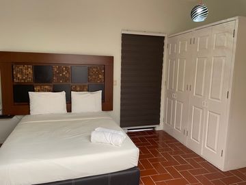 HERMOSA RESIDENCIA CON ALBERCA