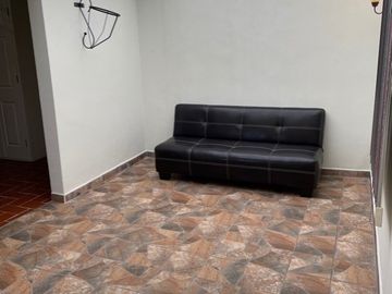 HERMOSA RESIDENCIA CON ALBERCA