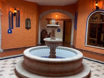 HERMOSA RESIDENCIA CON ALBERCA