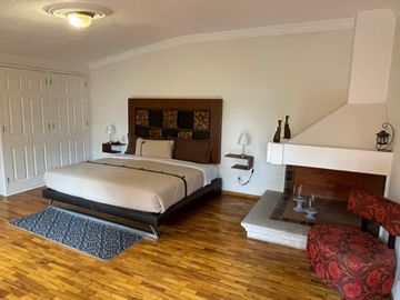HERMOSA RESIDENCIA CON ALBERCA